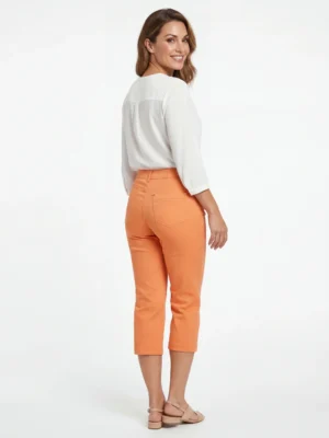 Oranžové dámske 3/4 nohavice pre svieži a pohodlný letný outfit
