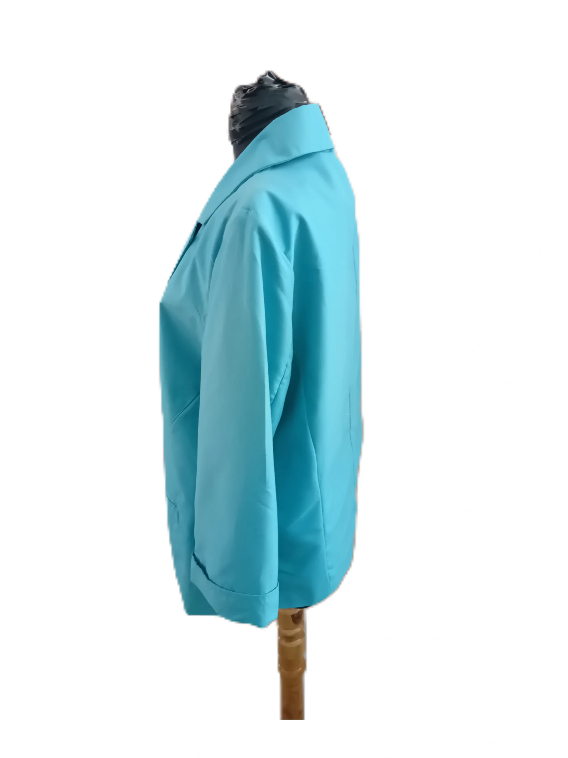 Dámske letné sako pre svieži a ženský outfit