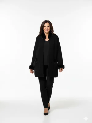 Čierny prechodný sveter s jemnou kožušinkou – Ria-moda | EDO
