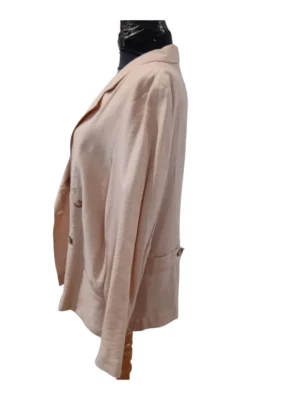Ľahké letné sako, ktoré vytvorí eleganciu bez tepla navyše